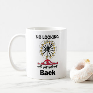 Taza De Café Paseo en Carrusel No Mires Atrás Frase Inspiradora