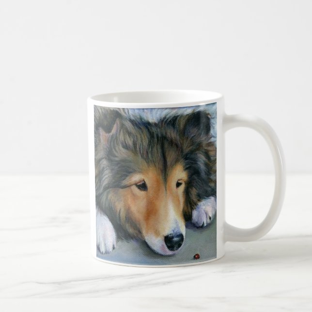 Taza De Café Paseo encendido cerca (Derecha)