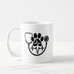 Taza De Café pata de perro y estetoscopio con pulso