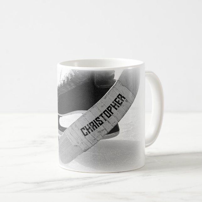 Taza De Café Patines negros de hockey personalizados (Anverso derecho)
