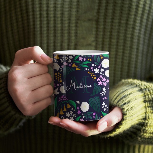 Taza De Café Patrón Botánico Floral de la Luna de la Noche (Moon Garden Monogram Mug)