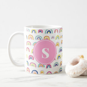 Taza De Café Patrón de Arcoíris Monogramado Femenino y Lindo