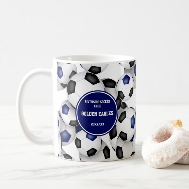 Taza De Café patrón de bolas de fútbol nombre personalizado neg (Con donut)