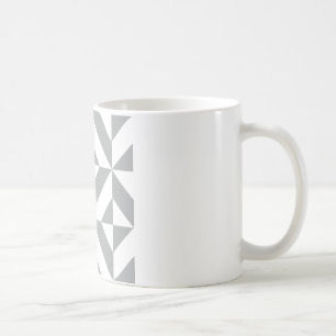 Taza De Café Patrón de cubo geométrico y decenal gris cálido