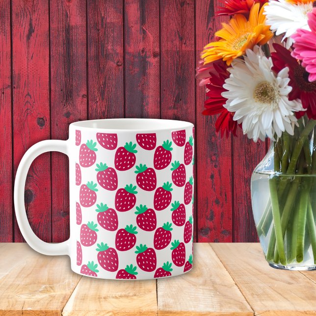 Taza De Café Patrón de fresa mínima en rojo y verde (Subido por el creador)