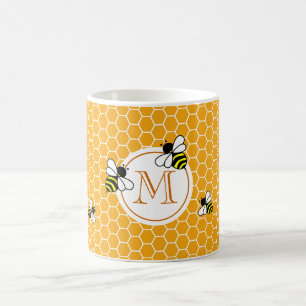 Taza De Café Patrón de Honeycomb Naranja monogramado con abejas