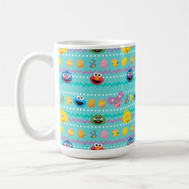 Taza De Café Patrón de Huevo de Pascua de Plaza Sésamo (Izquierda)