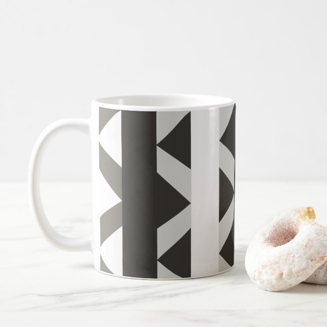 Taza De Café Patrón de raya de triángulo blanco gris contemporá (Con donut)