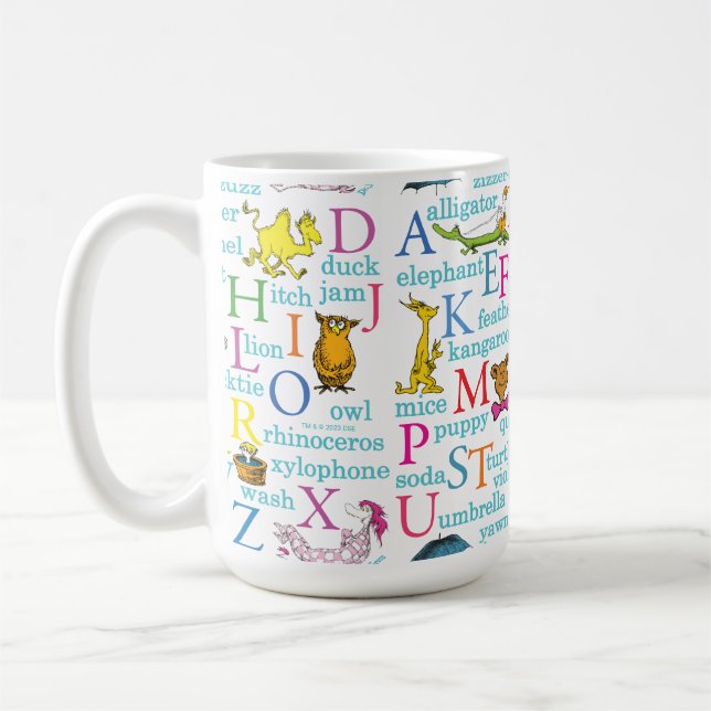 Taza De Café Patrón del alfabeto de Dr. Seuss con palabras (Izquierda)
