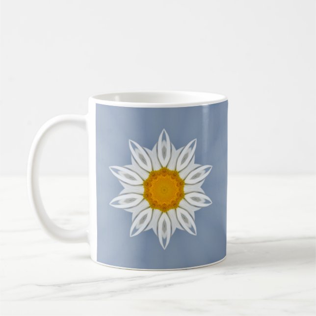 Taza De Café Patrón en blanco y amarillo (Izquierda)