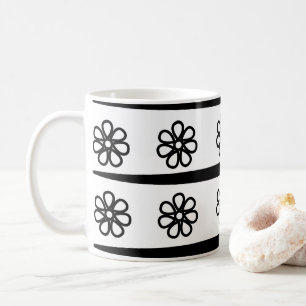 Taza De Café Patrón floral de rayas en blanco y negro