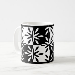 Taza De Café Patrón gráfico de flor geométrica en blanco y negr