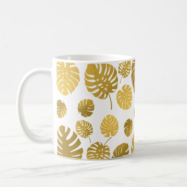 Taza De Café Patrón moderno de hojas tropicales monstera dorada (Izquierda)