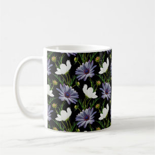 Taza De Café Patrón sin foco con cosmos blancos y margarita azu