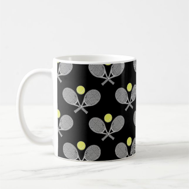 Taza De Café Patrón sin foco de tenis: raqueta y bola en negro (Izquierda)