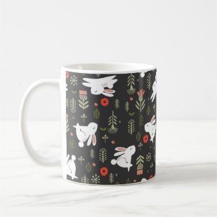 Taza De Café Patrón sin foco en un fondo oscuro. Blanco liso