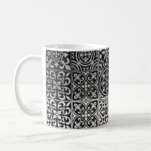 Taza De Café Patrones de damasco en blanco y negro