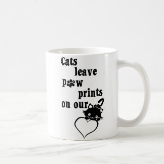 Taza De Café Pawprints de la licencia de los gatos en nuestra