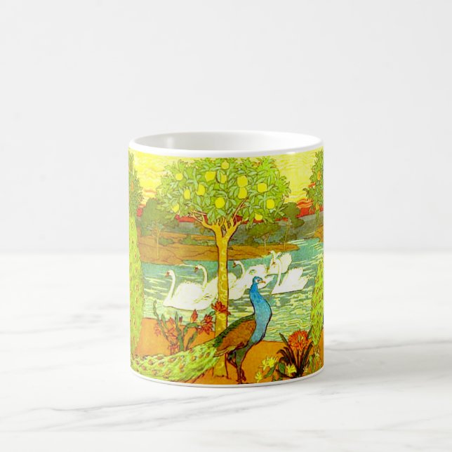 Taza De Café Peacocks y cisnes de estilo Art Nouveau (Centro)