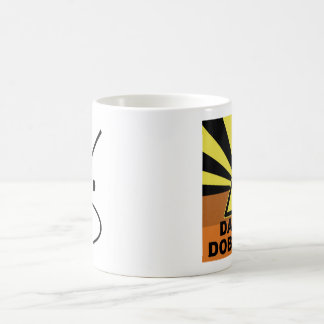 Taza De Café Peligro Doberman Café Mug (con nombre)