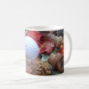 Taza De Café Pelota de golf y hojas de otoño y bellotas