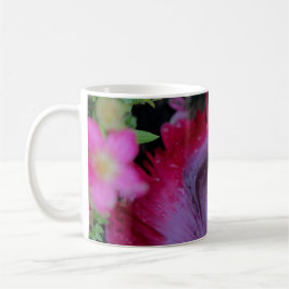 Taza De Café Peluquería Petal y pequeñas flores rosadas