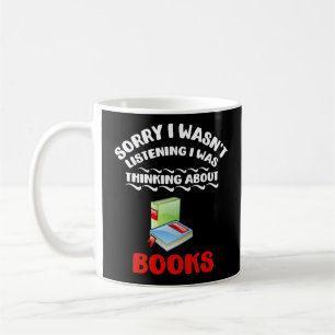 Taza De Café Pensaba en lector de los libros
