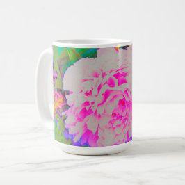 Taza De Café Peonías rosa eléctricas en el colorido jardín