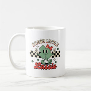 Taza De Café Pequeña muchacha descarada día de San Patricio Sai