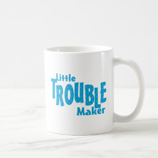 Taza De Café Pequeño hacedor de problemas