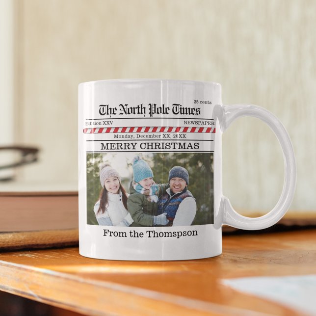 Taza De Café Periódico Merry Christmas Photo Typography (Merry Christmas holiday photo mug.)