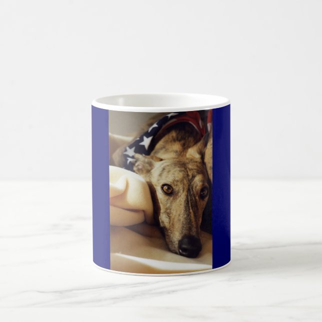 Taza De Café Perrito del patriota (Centro)