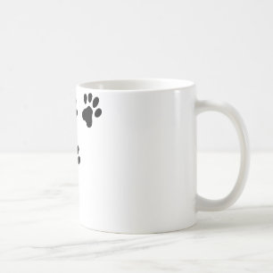 Taza De Café perrito lindo negro de las patas del perro