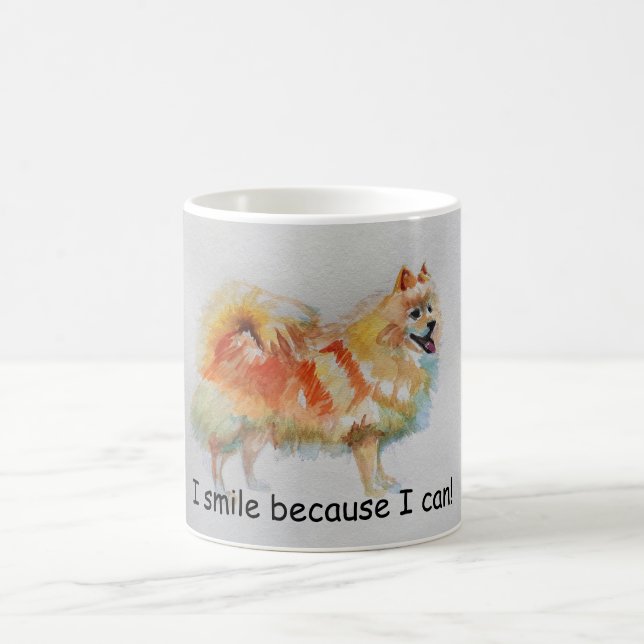 Taza De Café Perro alemán Spitz: "Sonrío porque puedo" (Centro)