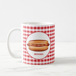 Taza De Café Perro Caliente Sobre Gingham Rojo Con Texto Person