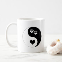 Perro Enamorado Yin Yang Corazón y pinturas