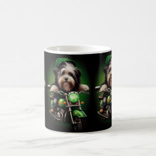 Taza De Café Perro Havanés conduciendo bicicleta Día de San Pat
