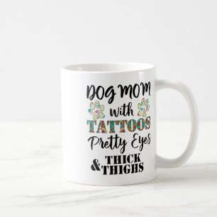 Taza De Café Perro Mamá Con Tatuajes Bonitos Ojos Gruesos Y Len