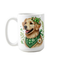 PERRO RECUPERADOR DE ORO VESTIDO PARA EL DÍA DE SA