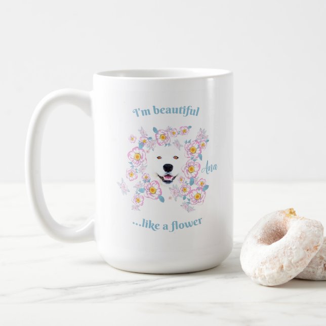 Taza De Café Perro Samoyed y flores rosadas (Con donut)