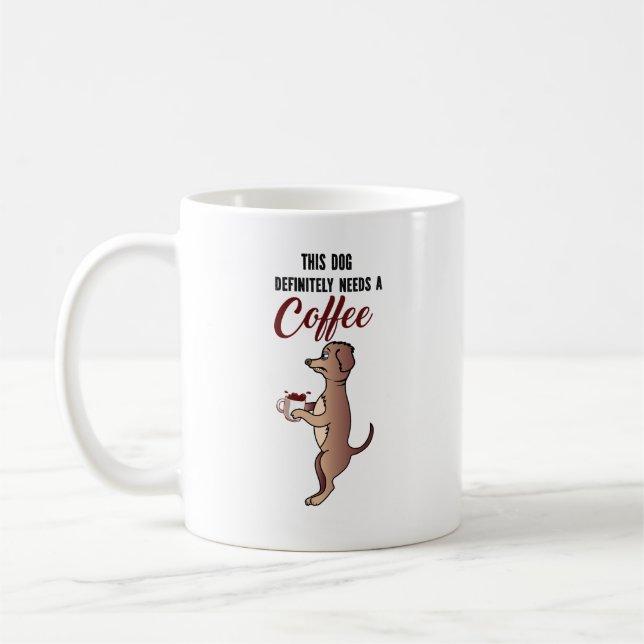 Taza De Café Perro somnoliento. Curioso perro cansado. Perro gr (Izquierda)