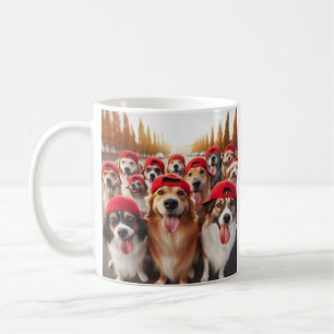 TAZA DE CAFÉ PERROS FELIZ EN GORRAS ROJOS