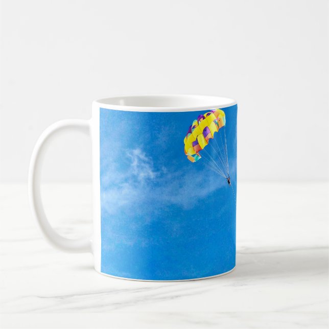Taza De Café Person paragliding outdoors (Izquierda)