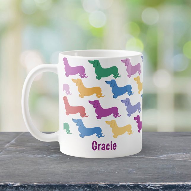 Taza De Café Personaliza el colorido Dachshund Lover Whimsical (Subido por el creador)