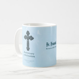 Taza De Café Personaliza, sacerdote de aniversario de ordenaci