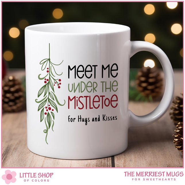 Taza De Café Personalizable bajo los Navidades Mistletoe (Subido por el creador)