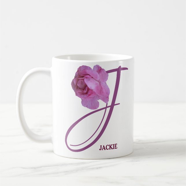 Taza De Café Personalizable Jackie nombre bonito rosa rosa flor (Izquierda)