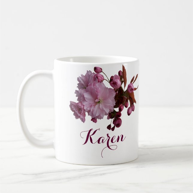 Taza De Café Personalizable Karen llama flores de flor rosa (Izquierda)
