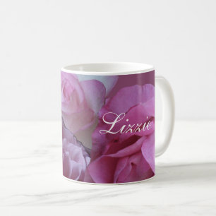 Taza De Café Personalizable Lizzie nombre bonito rosas rosas el