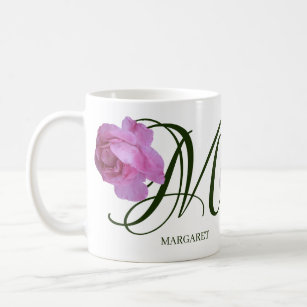 Taza De Café Personalizable Margaret llama flores rosadas